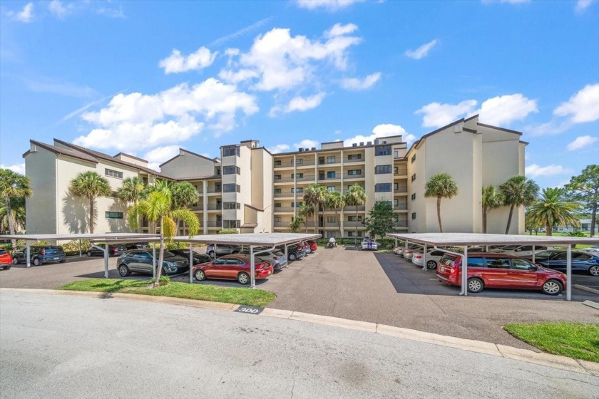 PRICE ADJUSTMENT! This meticulously maintained, spacious - Beach Condo for sale in Largo, Florida on Beachhouse.com