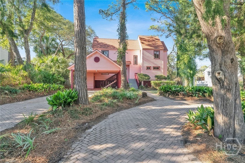 This Tybee Island home, a rare find in Spanish Hammock, offers - Beach Home for sale in Tybee Island, Georgia on Beachhouse.com