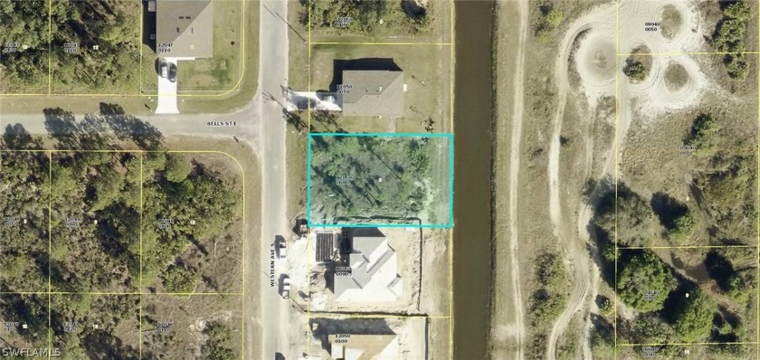 Nice quarter acre lot backed up to an amzing canal lot in - Beach Lot for sale in Lehigh Acres, Florida on Beachhouse.com