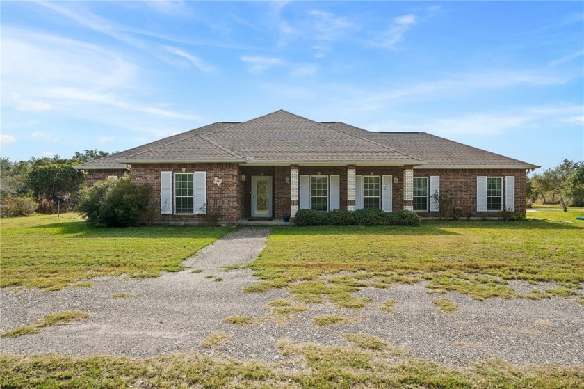 This incredible home is located on the edge of town surrounded - Beach Home for sale in Aransas Pass, Texas on Beachhouse.com