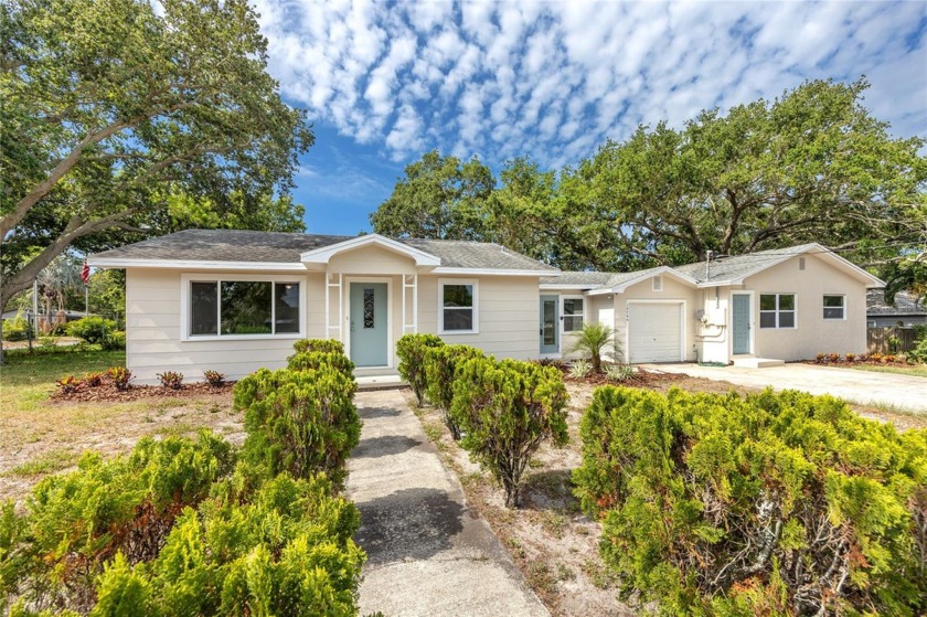 One or more photo(s) has been virtually staged. ***STAYED DRY - Beach Home for sale in Largo, Florida on Beachhouse.com