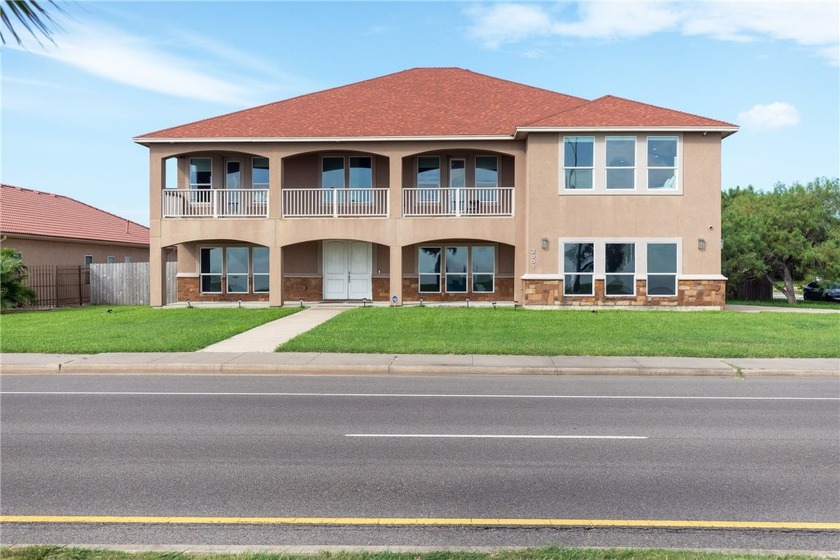 Beautiful corner lot home on Ocean Drive! Unobstructed view of - Beach Home for sale in Corpus Christi, Texas on Beachhouse.com