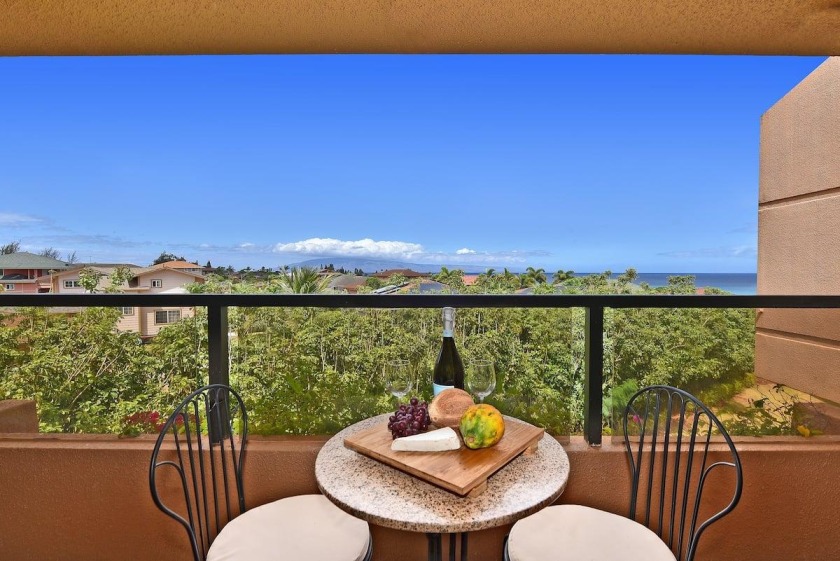 Kahana Villa E601 · KV E601 Updated 1BD Condo w AC Pool Sunset V - Beach Vacation Rentals in Lahaina, HI on Beachhouse.com