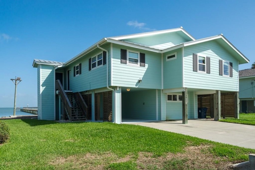 672 Copano Ridge Rd Rockport, TX - Stunning bay front, 4 bed, 3 - Beach Home for sale in Rockport, Texas on Beachhouse.com