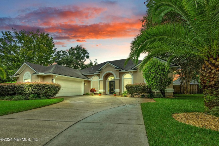 POOL HOME! What everybody is looking for. NO CDD FEE. Low HOA - Beach Home for sale in Ponte Vedra, Florida on Beachhouse.com