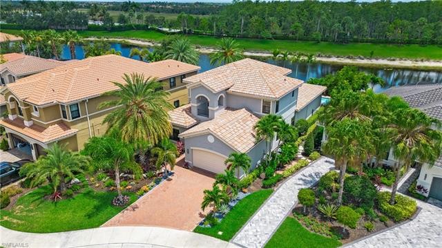 Welcome to this stunning FULLY FURNISHED 4 bed/4 bath plus den - Beach Home for sale in Naples, Florida on Beachhouse.com