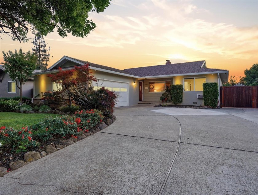 Beautiful Family home situated on a big lot-(8,320,sq ft) offers - Beach Home for sale in San Jose, California on Beachhouse.com