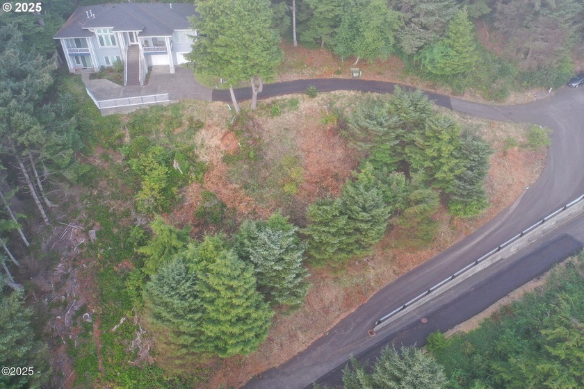 This incredible lot offers nearly 180-degree panoramic views - Beach Lot for sale in Depoe Bay, Oregon on Beachhouse.com