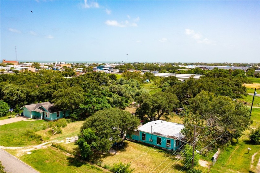 Explore the possibilities with this 3-bedroom, 1-bathroom - Beach Home for sale in Rockport, Texas on Beachhouse.com