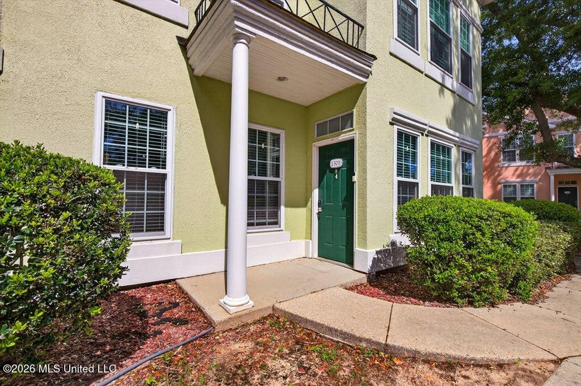 Welcome to Legacy Villas! This well-maintained 3-bedroom, 2-bath - Beach Condo for sale in Gulfport, Mississippi on Beachhouse.com
