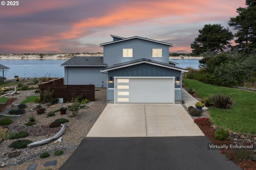 Sweeping River Views; Modern Comfort in Marine Manor. Experience - Beach Home for sale in Florence, Oregon on Beachhouse.com