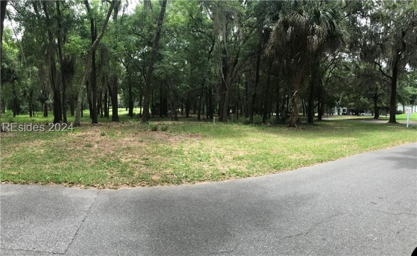 Discover the perfect canvas for your dream home on this 0 - Beach Lot for sale in Daufuskie Island, South Carolina on Beachhouse.com