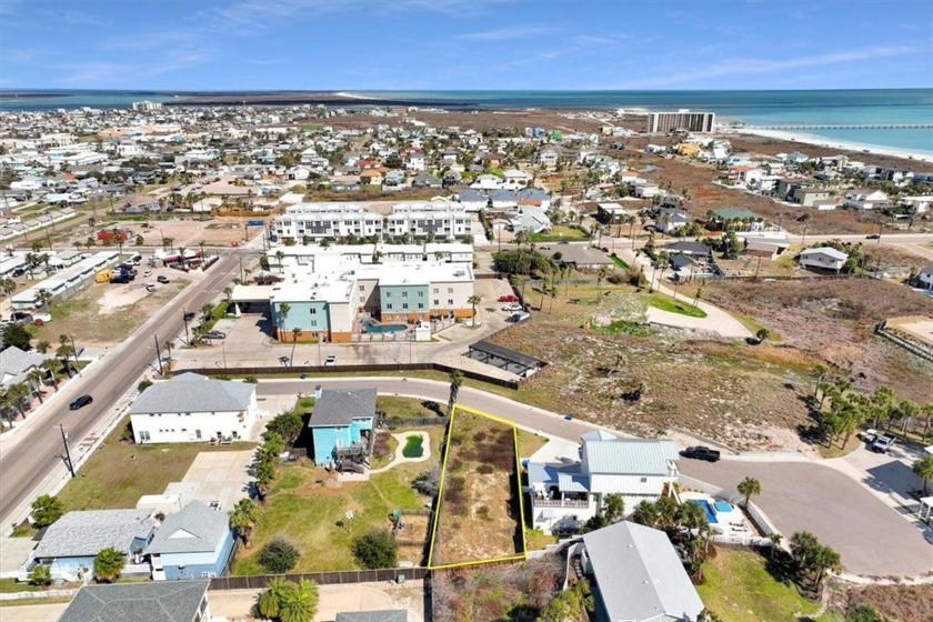 A hidden gem nestled just a hop and skip away from the beach - Beach Lot for sale in Port Aransas, Texas on Beachhouse.com