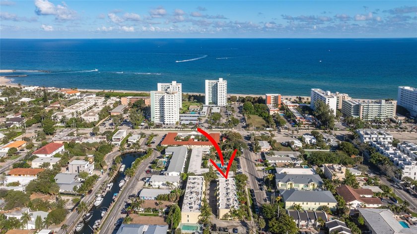 CORNER UNIT 2BED/2.5 BTH ONE OF A KIND TOWNHOUSE WITH A 1 CAR - Beach Townhome/Townhouse for sale in Pompano Beach, Florida on Beachhouse.com