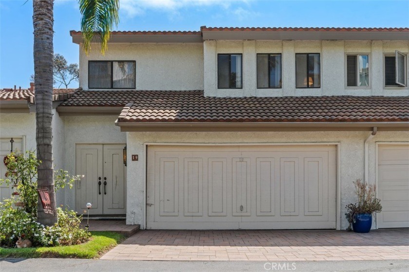 Enjoy the Panoramic Ocean View in this spacious townhome nestled - Beach Townhome/Townhouse for sale in San Clemente, California on Beachhouse.com