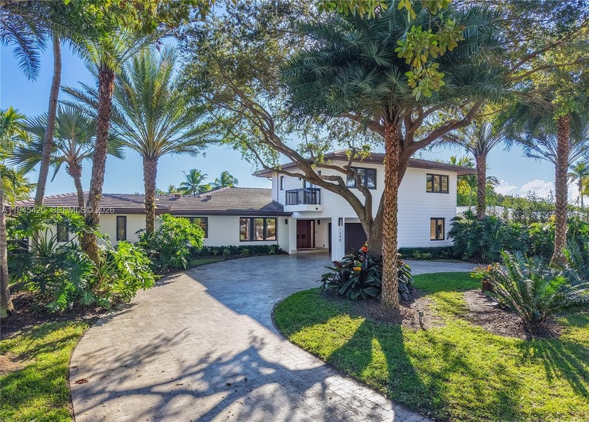 Waterfront living in the gated community of Gables by the Sea - Beach Home for sale in Coral Gables, Florida on Beachhouse.com