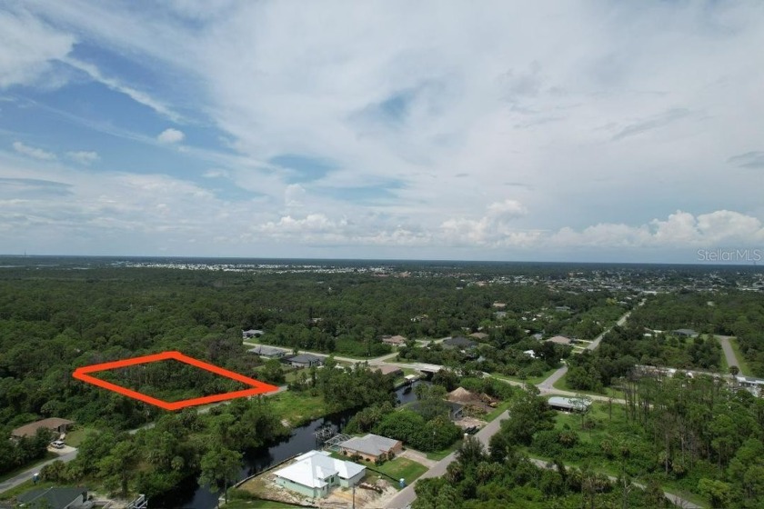 LOT NEAR WATERFRONT PROPERTIES, IN THIS GORGEOUS AREA OF PORT - Beach Lot for sale in Port Charlotte, Florida on Beachhouse.com