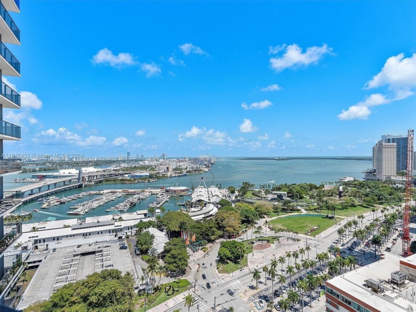 WELCOME TO EPITOME OF MODERN LUXURY LIVING  IN MIAMI ! THIS IS A - Beach Condo for sale in Miami, Florida on Beachhouse.com