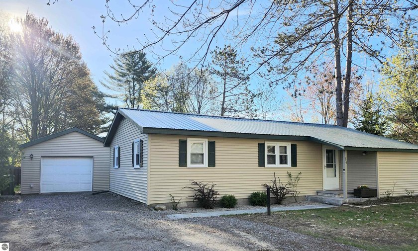 What a delightful home!  Remodeled top to bottom and a lovely - Beach Home for sale in Tawas City, Michigan on Beachhouse.com
