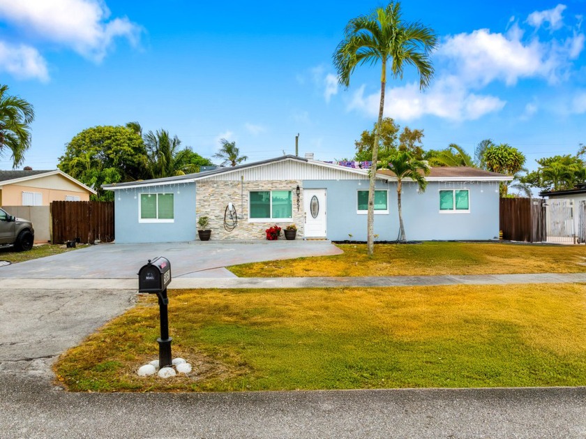 Welcome to this charming single family home nestled in the heart - Beach Home for sale in West Palm Beach, Florida on Beachhouse.com