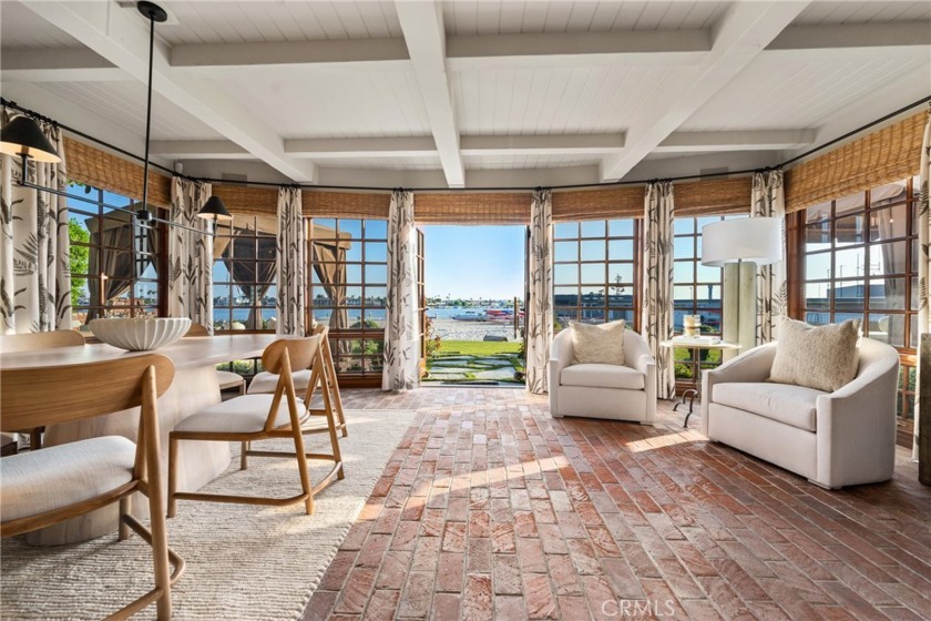 Welcome to your dream waterfront property, an iconic residence - Beach Home for sale in Corona Del Mar, California on Beachhouse.com