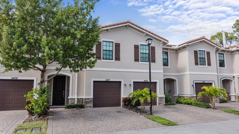 Built in 2021, this attractive 4-bedroom, 2.5-bath townhouse - Beach Townhome/Townhouse for sale in Riviera Beach, Florida on Beachhouse.com