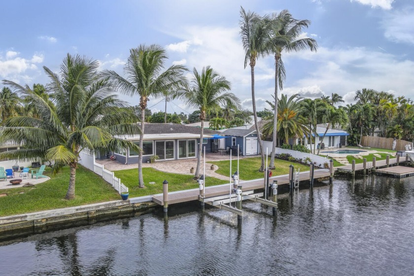 Waterfront Gem! 3 bedroom, 2 bath, waterfront Ranch just minutes - Beach Home for sale in Pompano Beach, Florida on Beachhouse.com