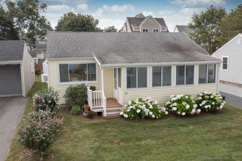 Stunning Single-Level Living in Harbor View Beach Association! - Beach Home for sale in Clinton, Connecticut on Beachhouse.com