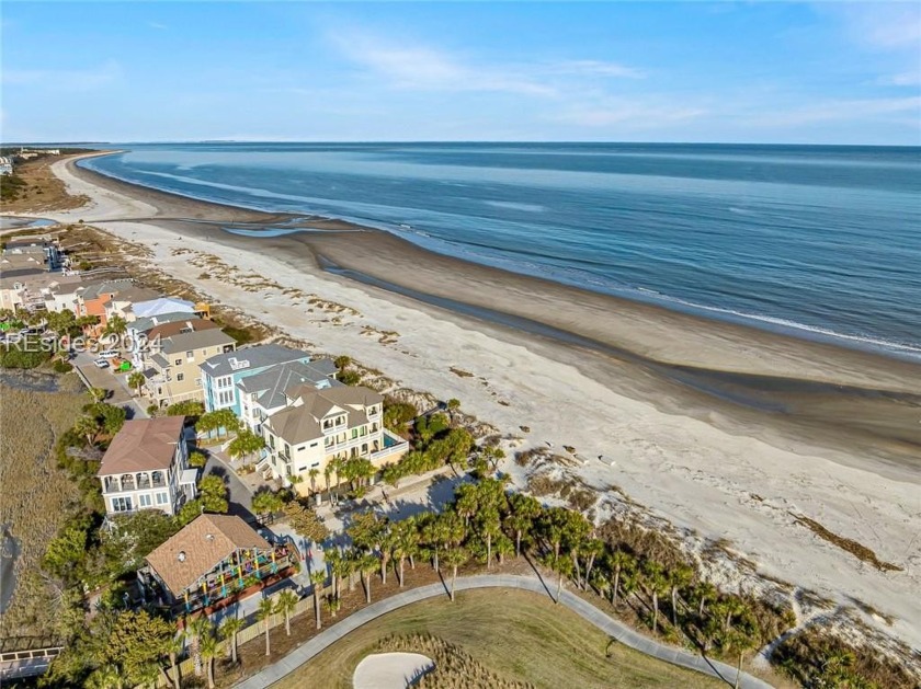 Welcome to HH Resort #1224--a beautiful 2 bedroom, 2 bath condo - Beach Home for sale in Hilton Head Island, South Carolina on Beachhouse.com