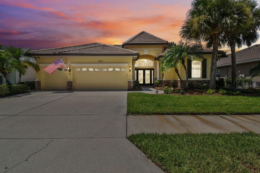 MOTIVATED SELLER!!! Elegant golf course home with great curb - Beach Home for sale in North Port, Florida on Beachhouse.com