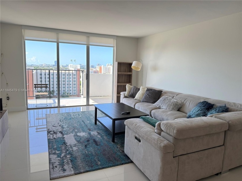 Enjoy unobstructed sunsets where the sky paints its masterpiece - Beach Condo for sale in Aventura, Florida on Beachhouse.com