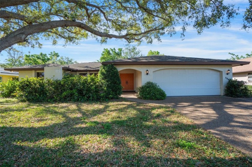 Welcome to 3640 Aster Drive, a 3-bedroom, 2-bathroom home in the - Beach Home for sale in Sarasota, Florida on Beachhouse.com