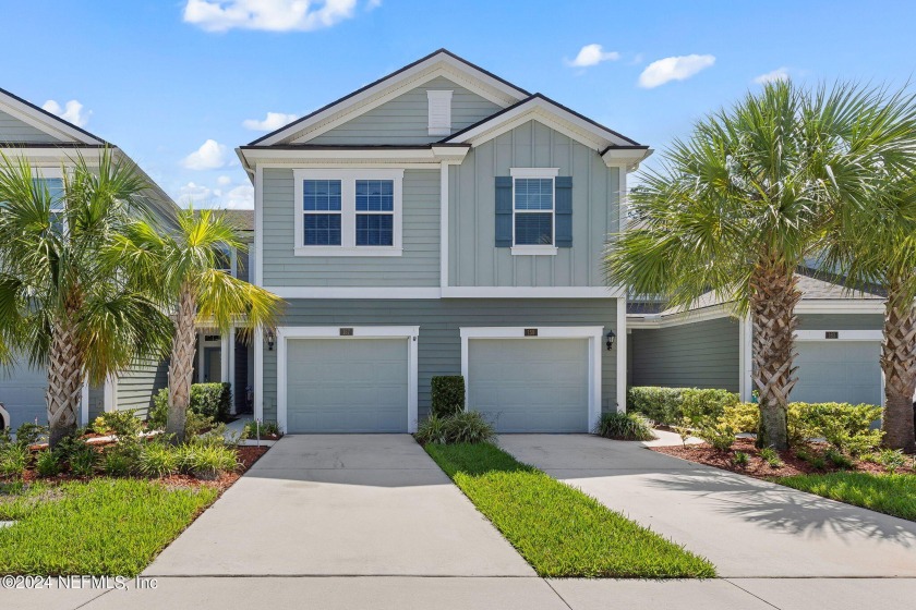 This is a beautiful home with so much to offer, especially for - Beach Townhome/Townhouse for sale in Saint Johns, Florida on Beachhouse.com