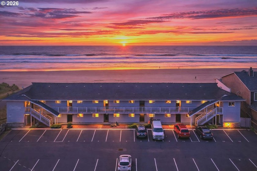 Wake up to the sound of the waves and fall asleep to glowing - Beach Condo for sale in Rockaway Beach, Oregon on Beachhouse.com