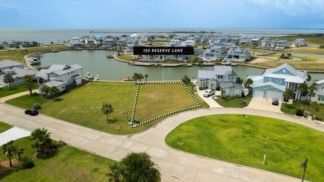 Over 70 ft of canal frontage! Sunset views that will leave you - Beach Lot for sale in Rockport, Texas on Beachhouse.com