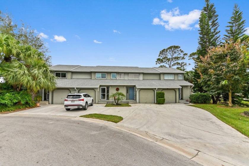 Welcome to this charming two-story townhouse located in the - Beach Townhome/Townhouse for sale in Jensen Beach, Florida on Beachhouse.com