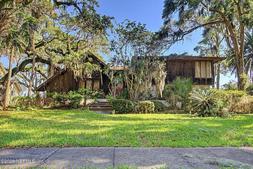 This one-of-a-kind mid-century modern home is an architectural - Beach Home for sale in Jacksonville, Florida on Beachhouse.com