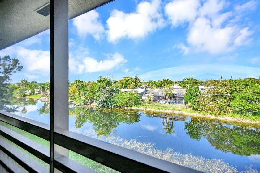 Welcome to this unique 2-bedroom, 2-bathroom corner unit on the - Beach Condo for sale in Sunrise, Florida on Beachhouse.com