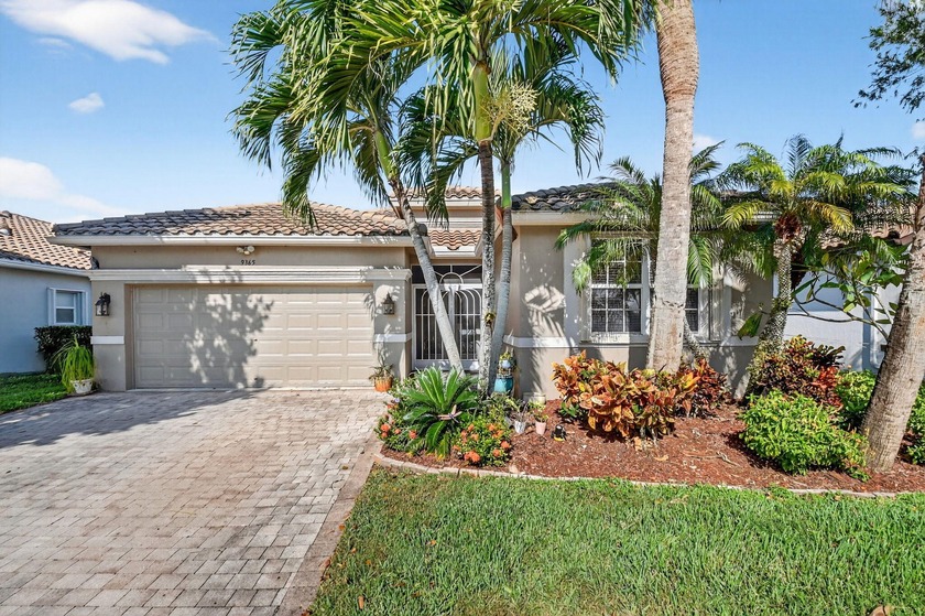 Welcome to your own slice of paradise. This well maintained home - Beach Home for sale in Lake Worth, Florida on Beachhouse.com