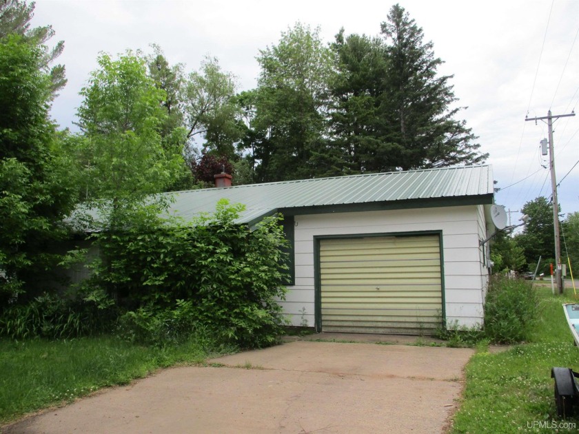 Ranch style home for easy living..........in the charming - Beach Home for sale in Ontonagon, Michigan on Beachhouse.com
