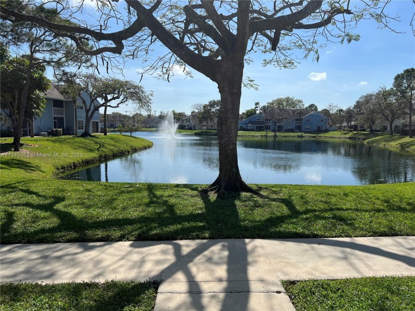 Beautiful, renovated 1 bedroom 1.5 bath town home with open - Beach Townhome/Townhouse for sale in North  Lauderdale, Florida on Beachhouse.com
