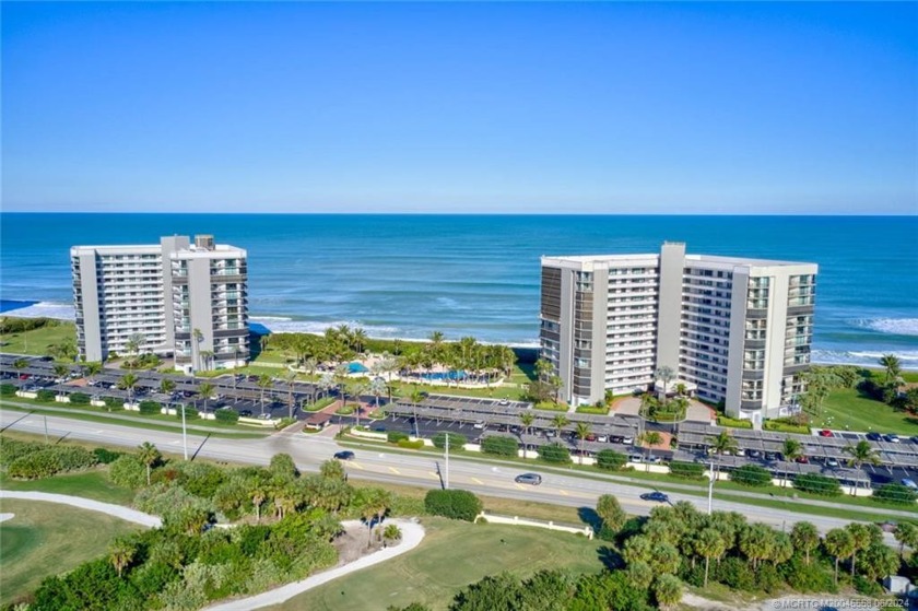 ISLAND DUNES II - step outside to the backyard, pool/grilling - Beach Condo for sale in Jensen Beach, Florida on Beachhouse.com