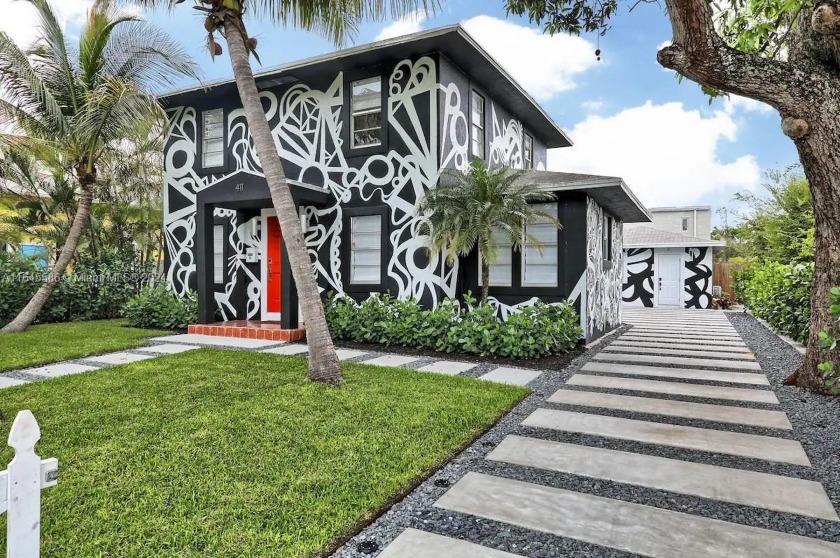 Unique, modern, and professionally designed DUPLEX property in - Beach Home for sale in West Palm Beach, Florida on Beachhouse.com