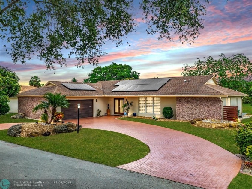 GOLF COURSE VIEW TO BECOME A LAKE VIEW.  A COMPLETELY RENOVATED - Beach Home for sale in Tamarac, Florida on Beachhouse.com