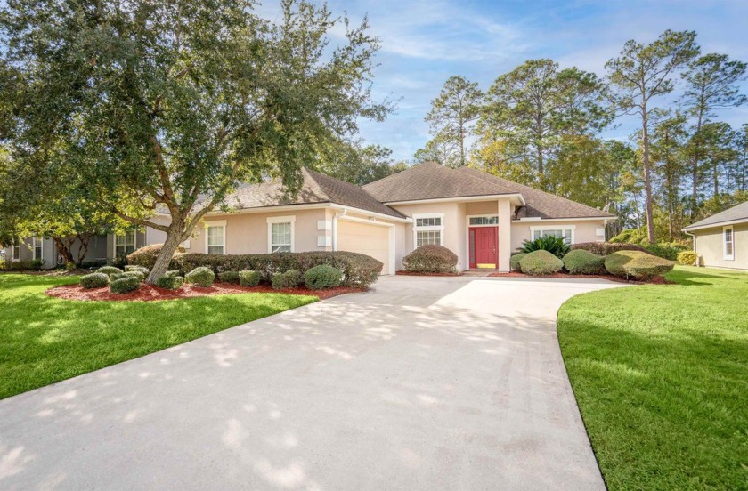 Welcome To This Beautifully Refreshed 4-bedroom,2-bathroom Home - Beach Home for sale in Fleming Island, Florida on Beachhouse.com