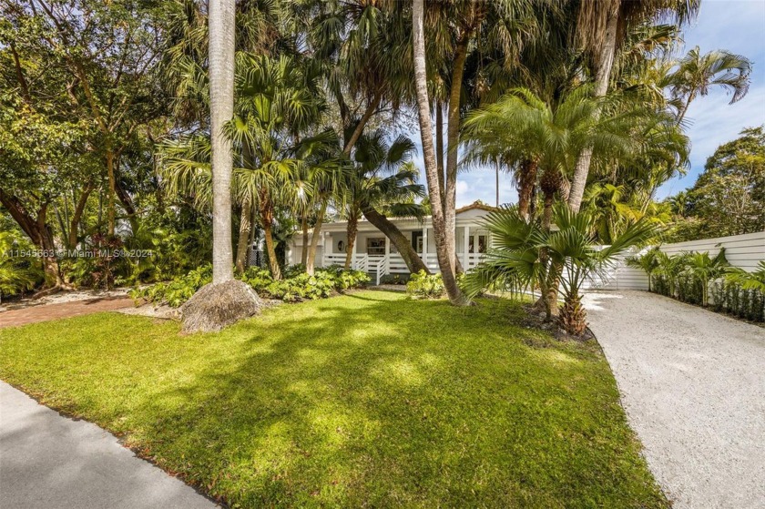 Lovely renovated dream home! This property has been completely - Beach Home for sale in Coconut Grove, Florida on Beachhouse.com
