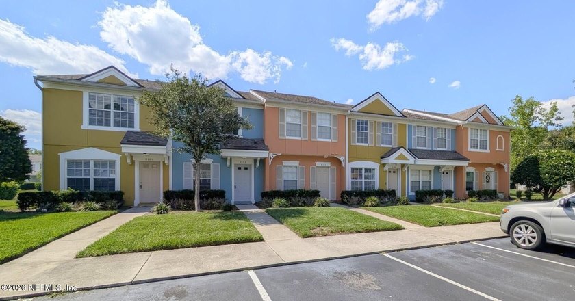 Beautiful 2/1.5 TH view water views from large screened in - Beach Townhome/Townhouse for sale in Jacksonville, Florida on Beachhouse.com