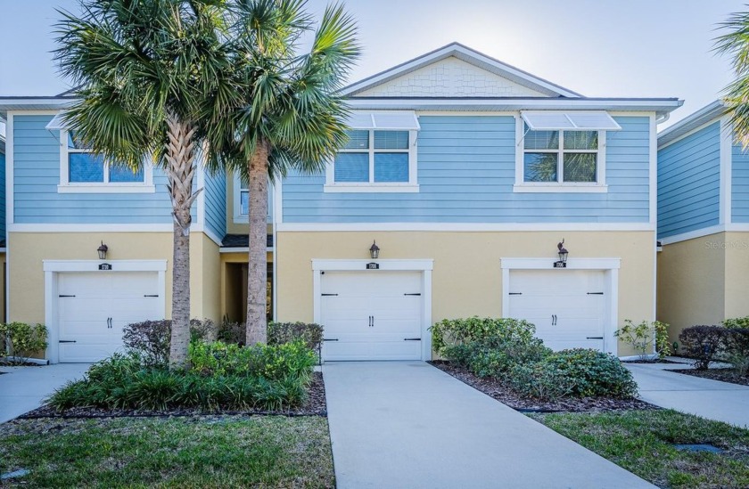 Very LOW, TRANSFERABLE Flood Policy! Step into this immaculately - Beach Townhome/Townhouse for sale in Oldsmar, Florida on Beachhouse.com