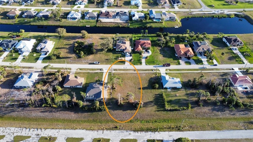 Build your dream home and embrace the ultimate Florida lifestyle - Beach Lot for sale in Rotonda West, Florida on Beachhouse.com