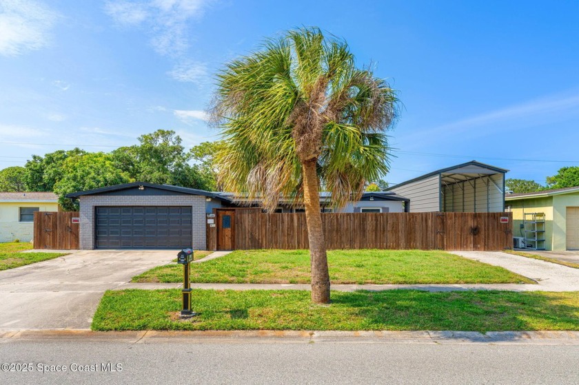 Well maintained home in Central Merritt Island.  This 3 bedroom - Beach Home for sale in Merritt Island, Florida on Beachhouse.com